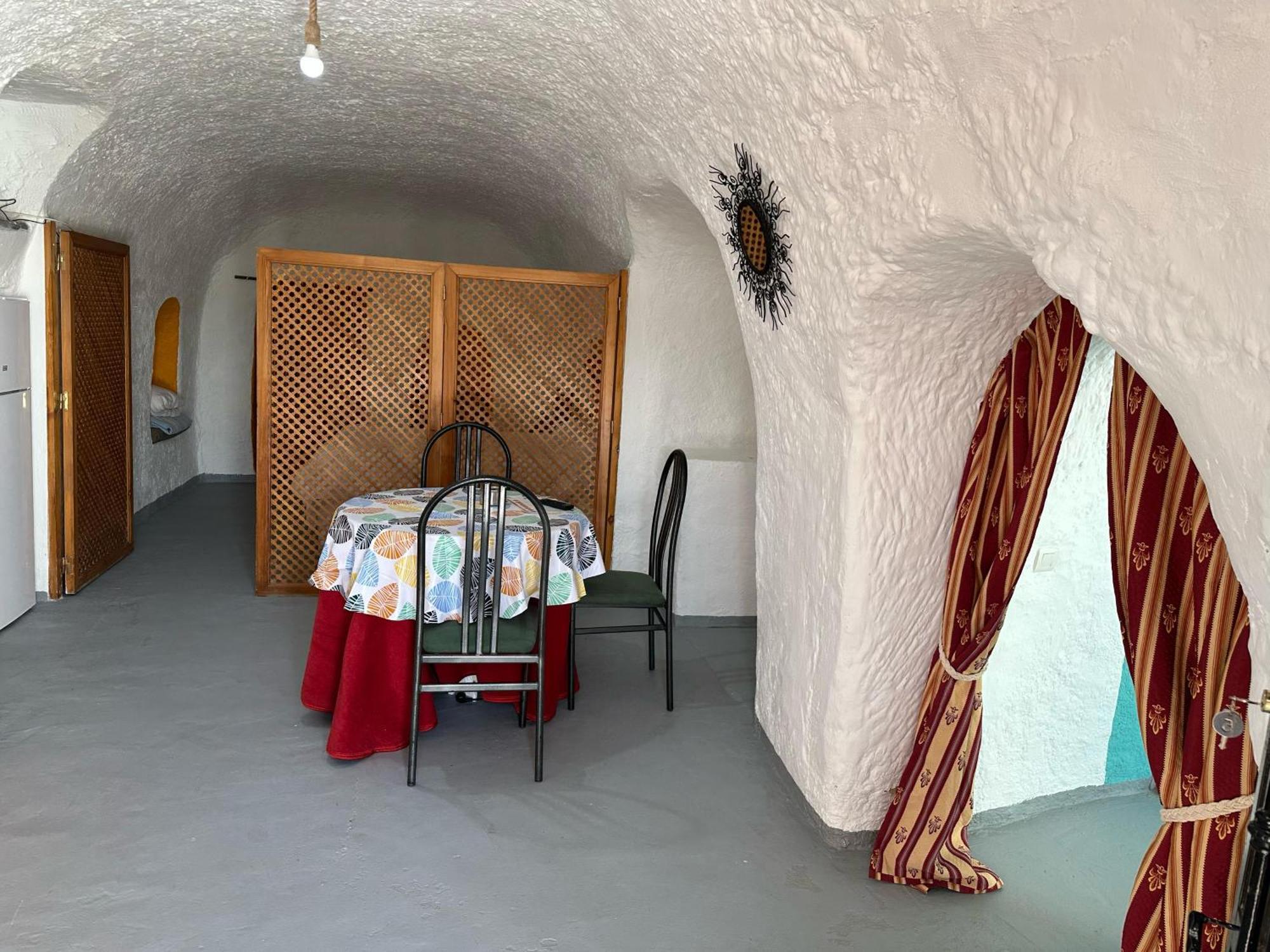 Alojamientos Cuevas Tiana El Aljibete Εξωτερικό φωτογραφία